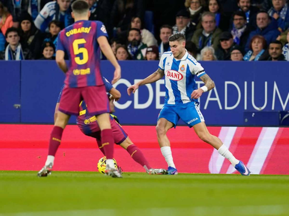 Barcelona festeja, hostil recibimiento a Joan García y gesto de Lamine Yamal