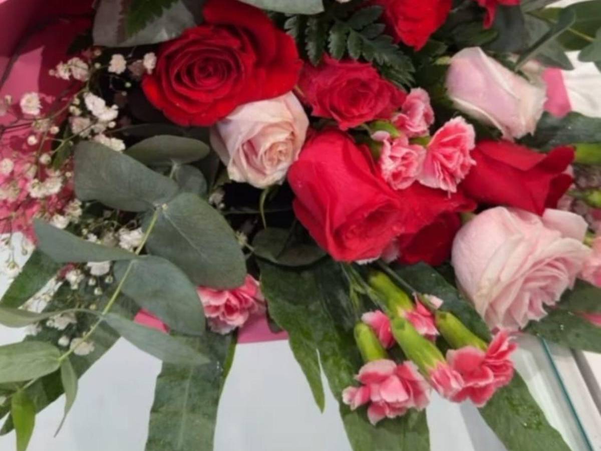 Ariela Cáceres celebra su cumpleaños con emotivas sorpresas