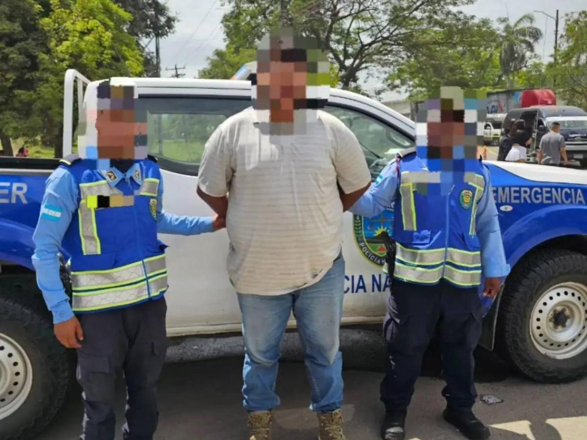 Decomisan 40 autobuses en San Pedro Sula: conductores sin licencia y menores al volante