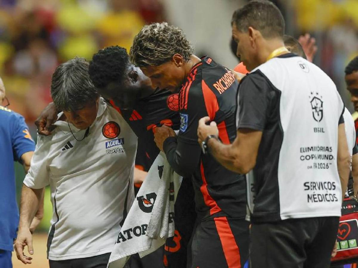 La razón de la bronca Raphinha-Vinicius y fuerte choque en el Brasil-Colombia