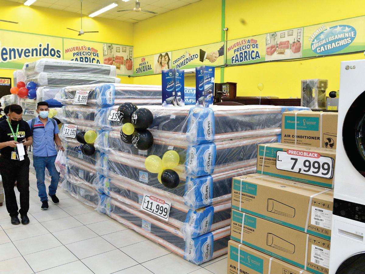 Descuentos de hasta 50% ofrecen comercios a nivel nacional