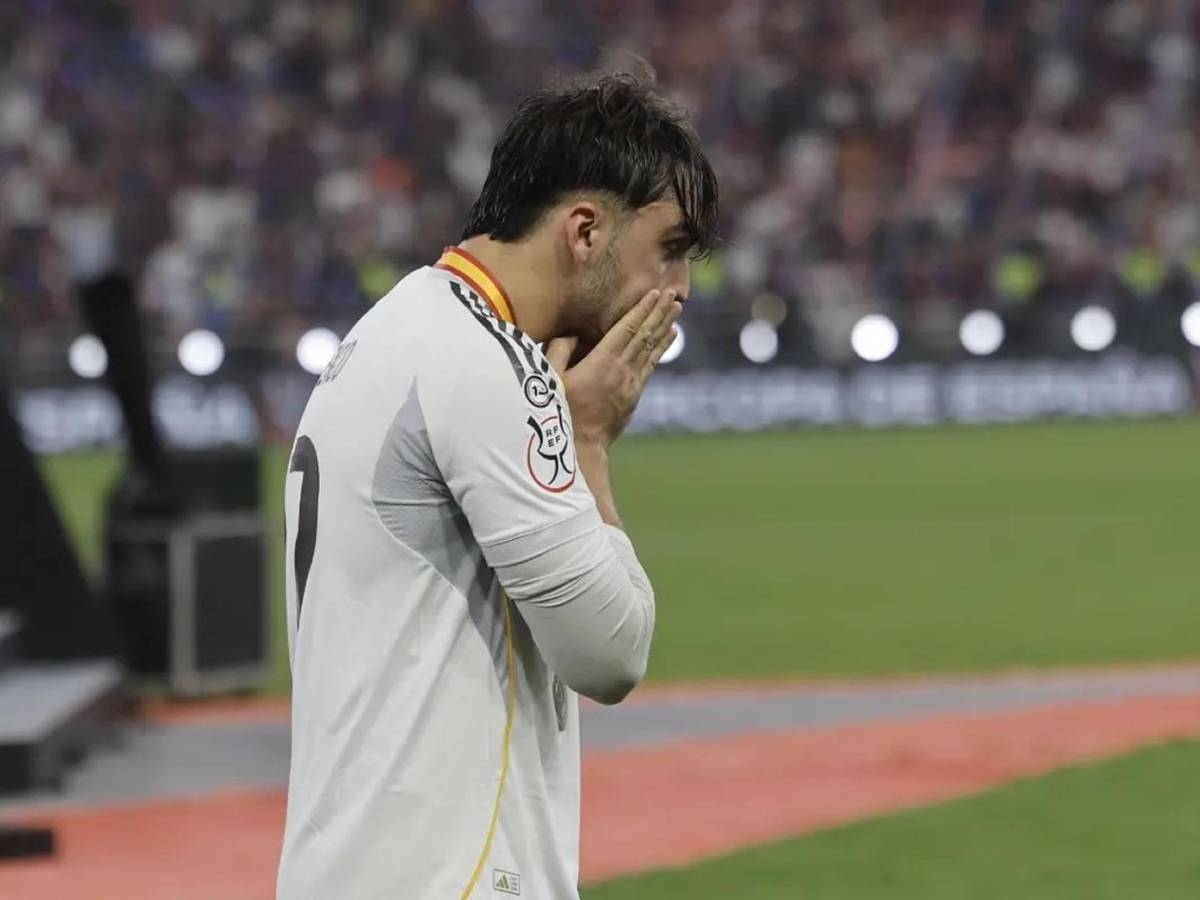 Barcelona festeja la Supercopa, el culpable de derrota del Real Madrid y burla de Raphinha