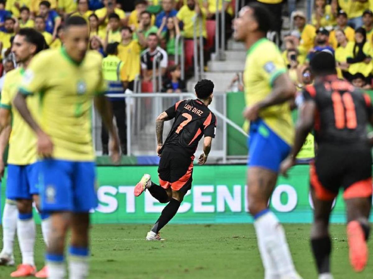 La razón de la bronca Raphinha-Vinicius y fuerte choque en el Brasil-Colombia