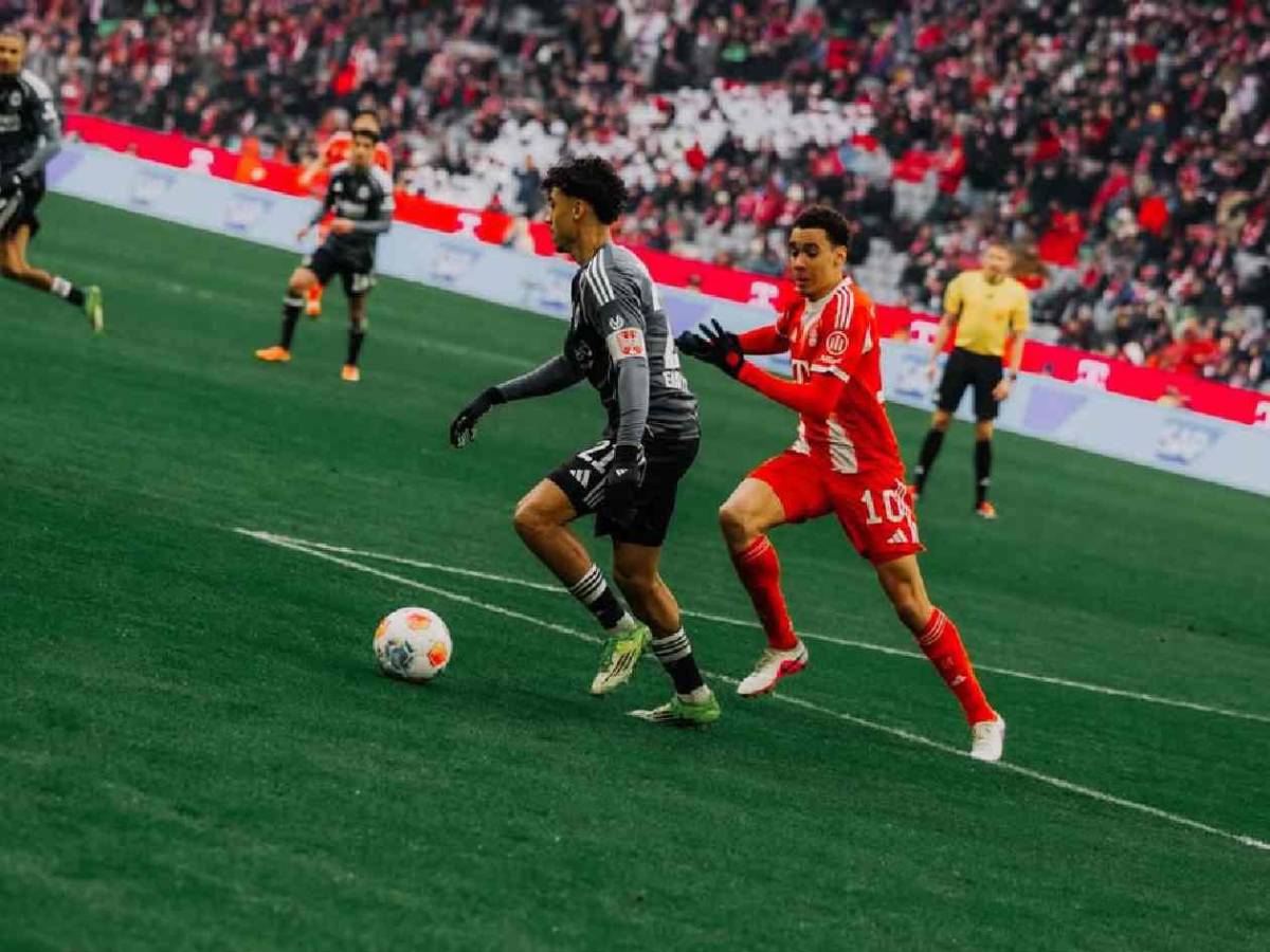 Hansi Flick lo sentó y tendría a su sustituto: el nuevo fichaje para el Barcelona