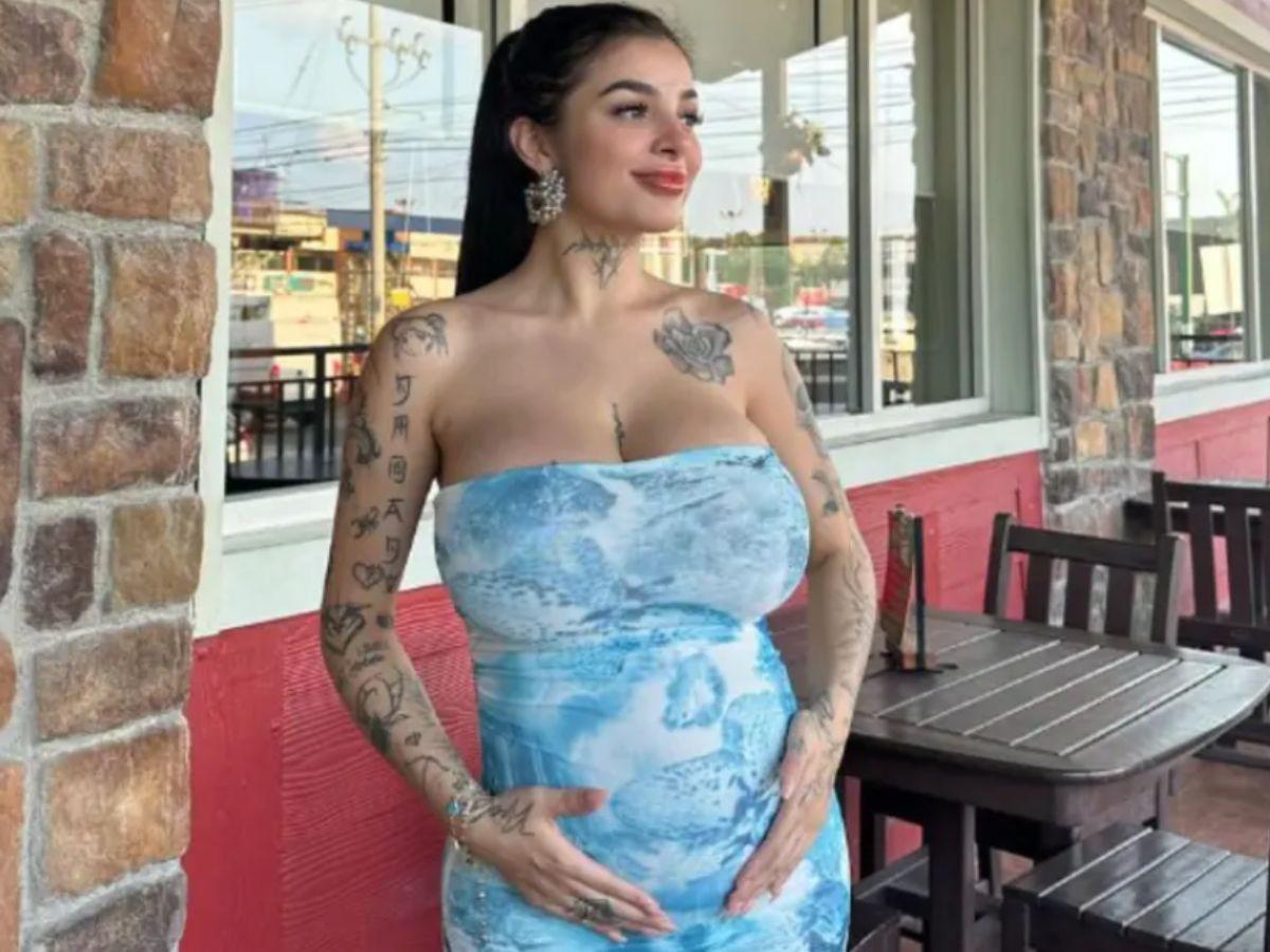 Karely Ruiz responde a críticas por tomarse fotos embarazada