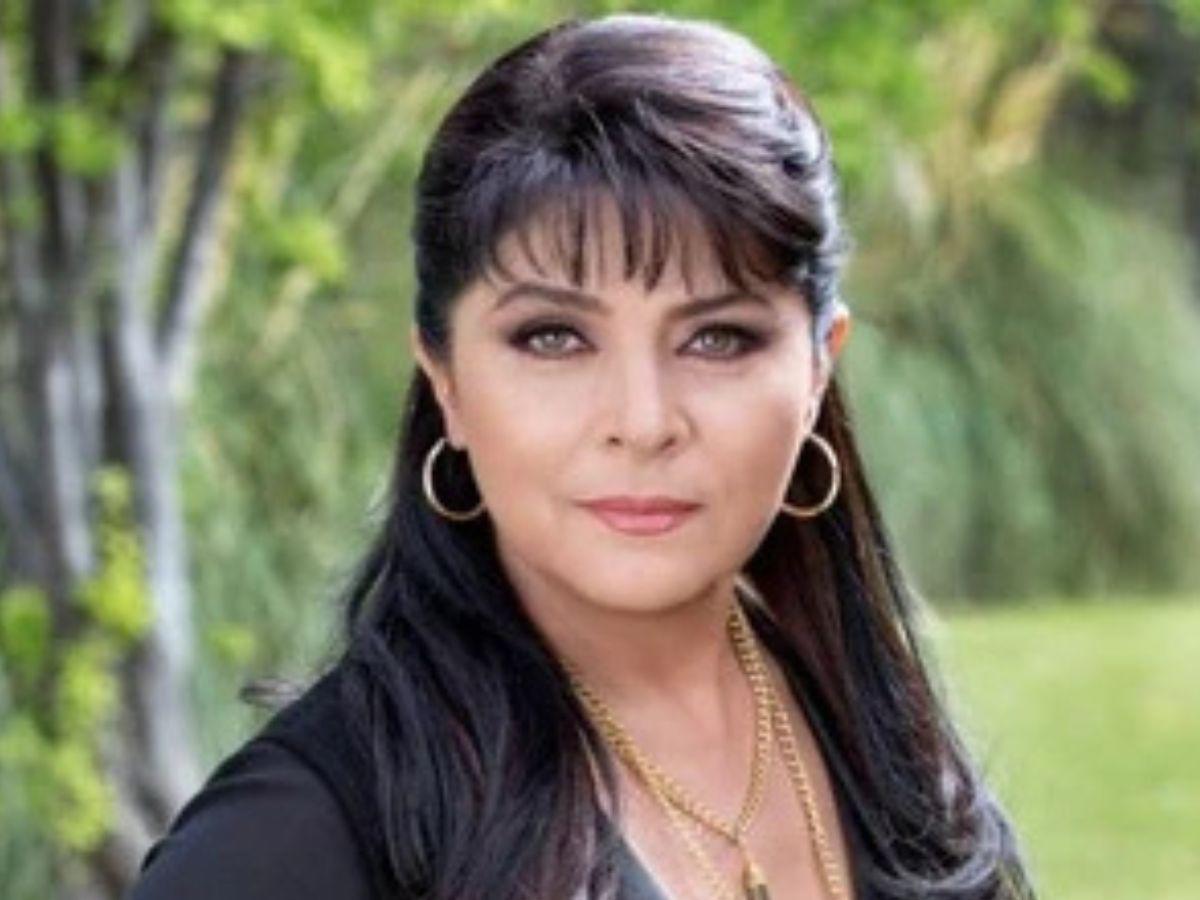 Victoria Ruffo llama “payaso y codo” a Eugenio Derbez