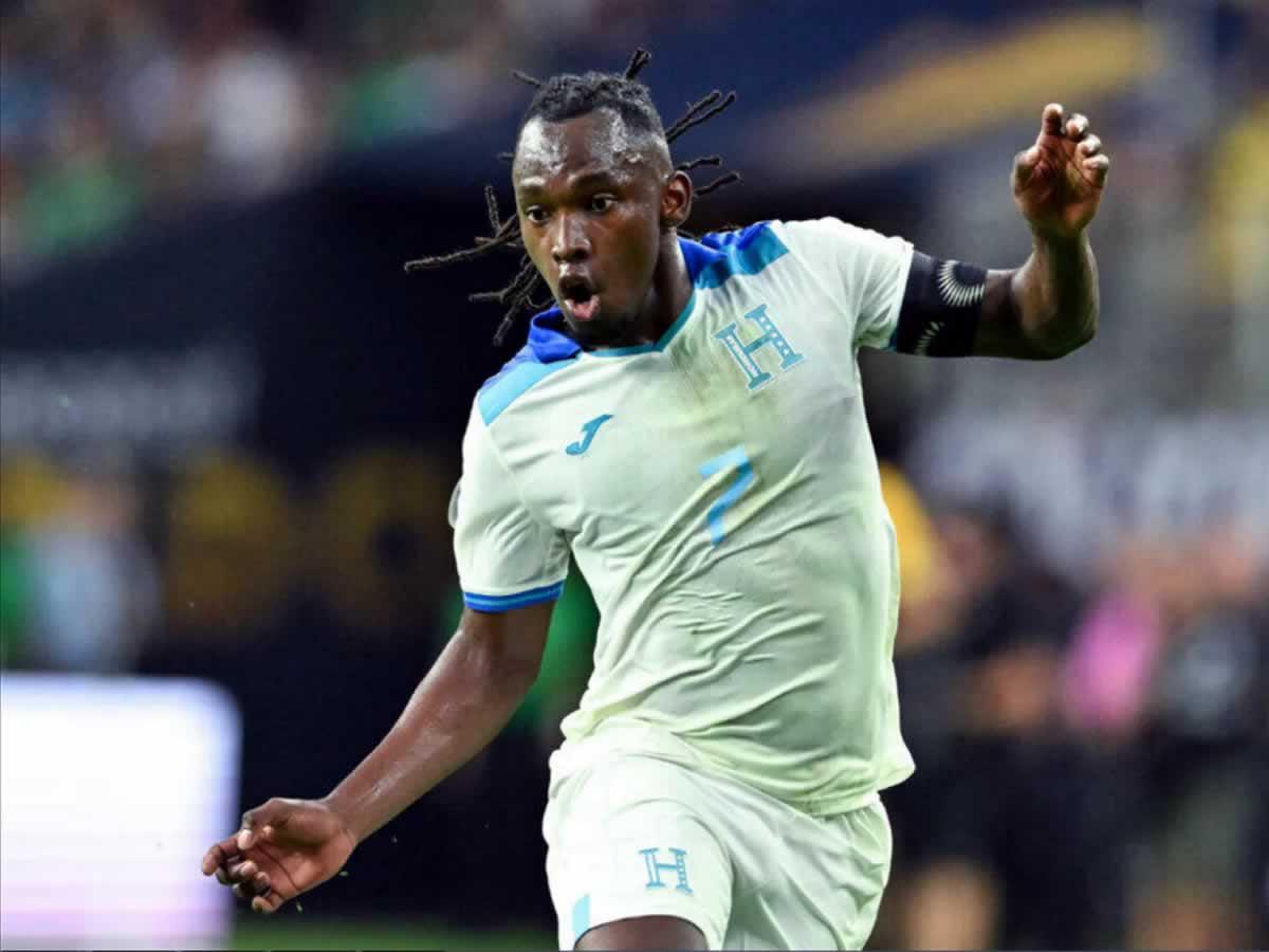 La decisión de Alberth Elis pese a ser baja en la Selección de Honduras