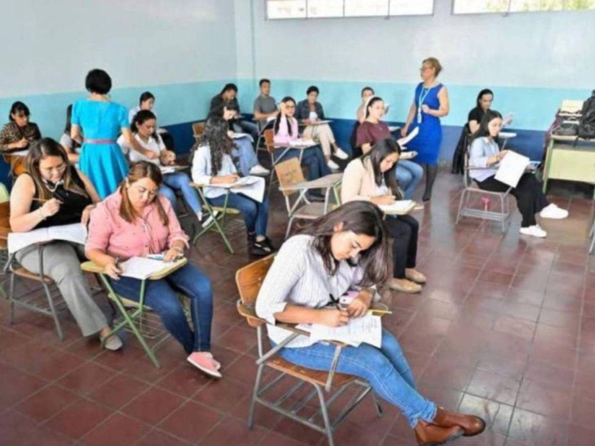¿Mejor que sus alumnos? Estas son las notas en el concurso docente 2025