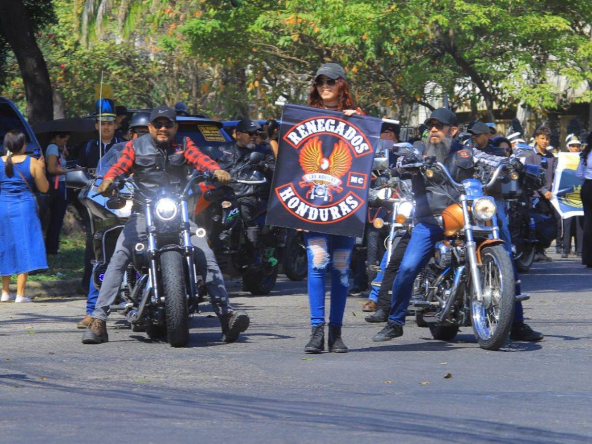 Con emotivo desfile inicia la celebración del centenario del JTR