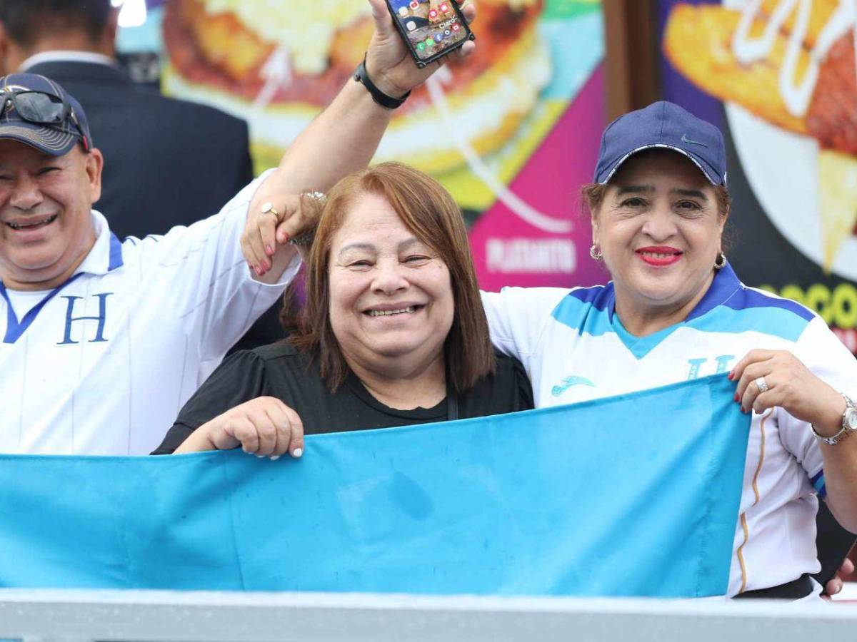 Derroche de belleza y ambientazo para el Honduras-Antigua y Barbuda