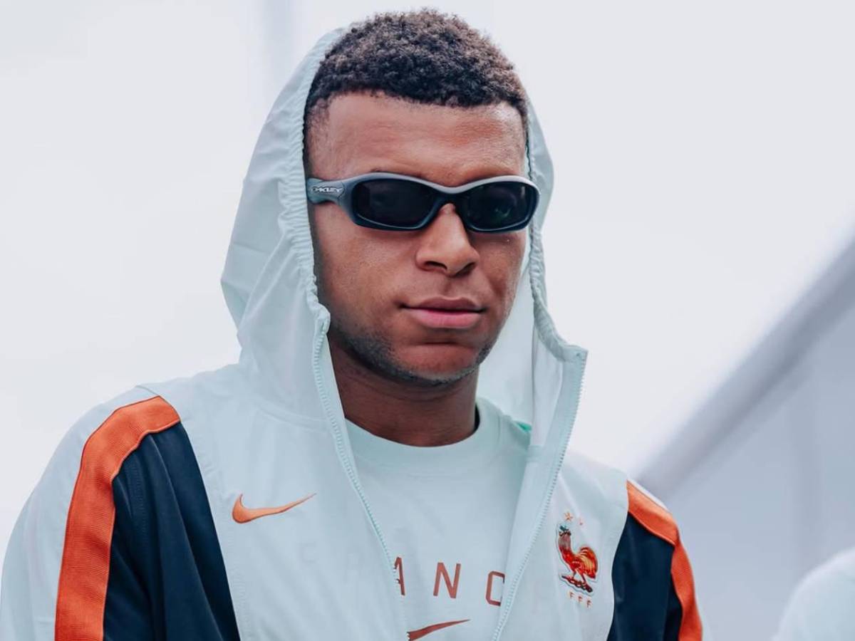 Mbappé rompe contrato con la que siempre estuvo a su lado: esto pasó