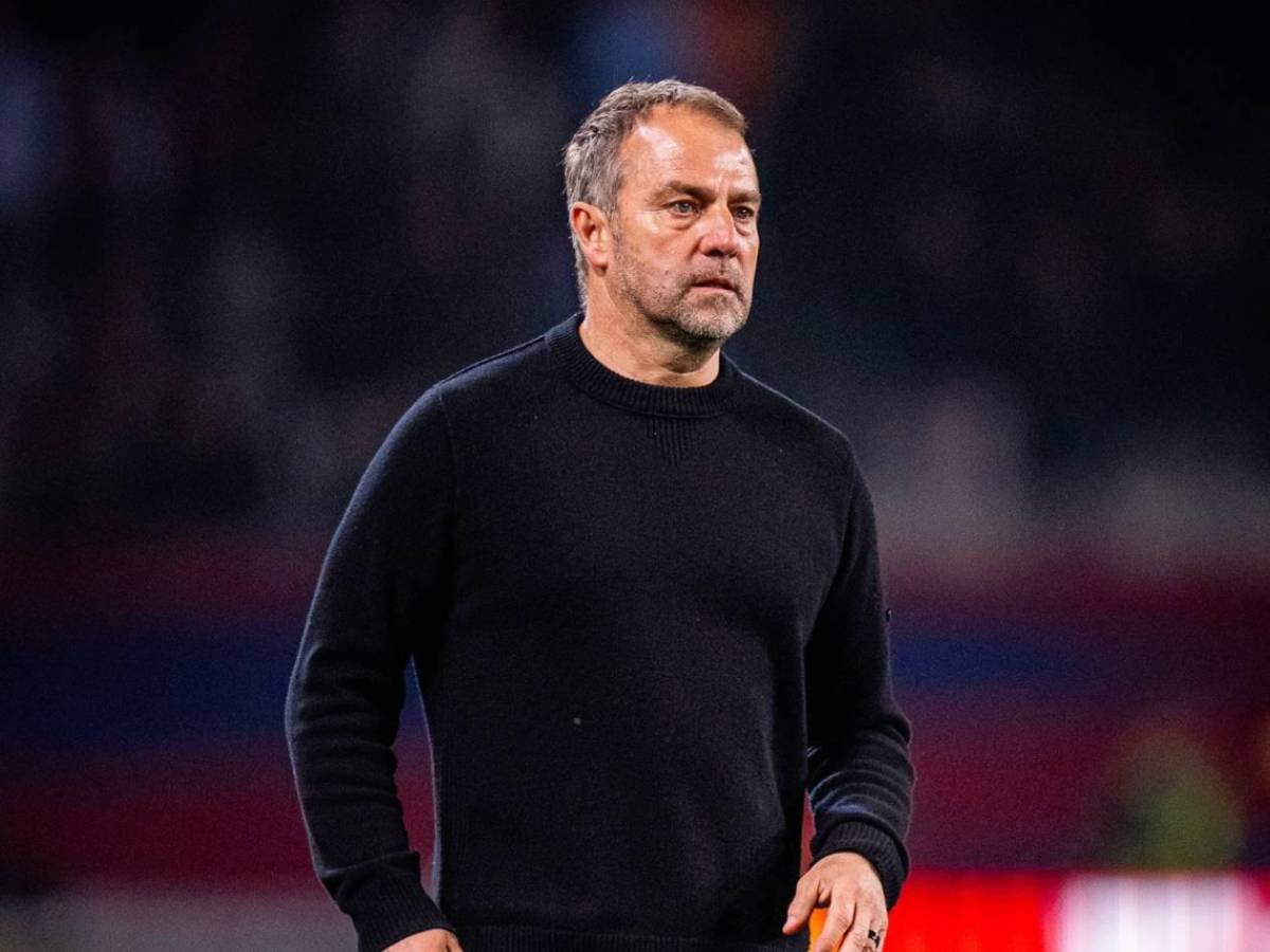 Barcelona: Tres futbolistas se le rebelan a Hansi Flick por un motivo y él responde