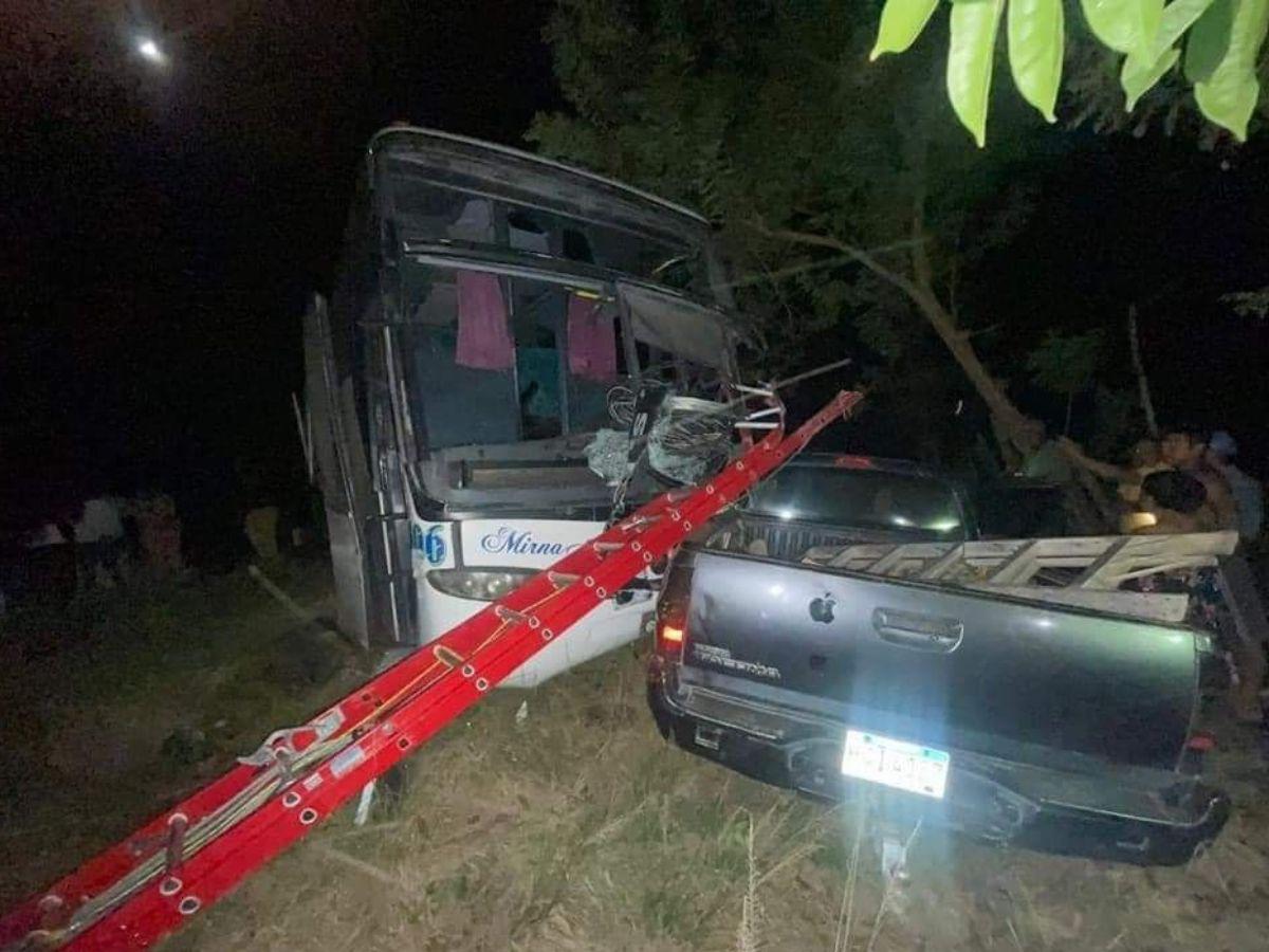 Empleado de Enee muere en choque contra bus en Tocoa