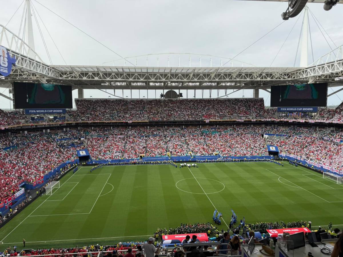 El escándalo en gol de Bellingham, quejas de Noruega, el villano y festejo de Inglaterra