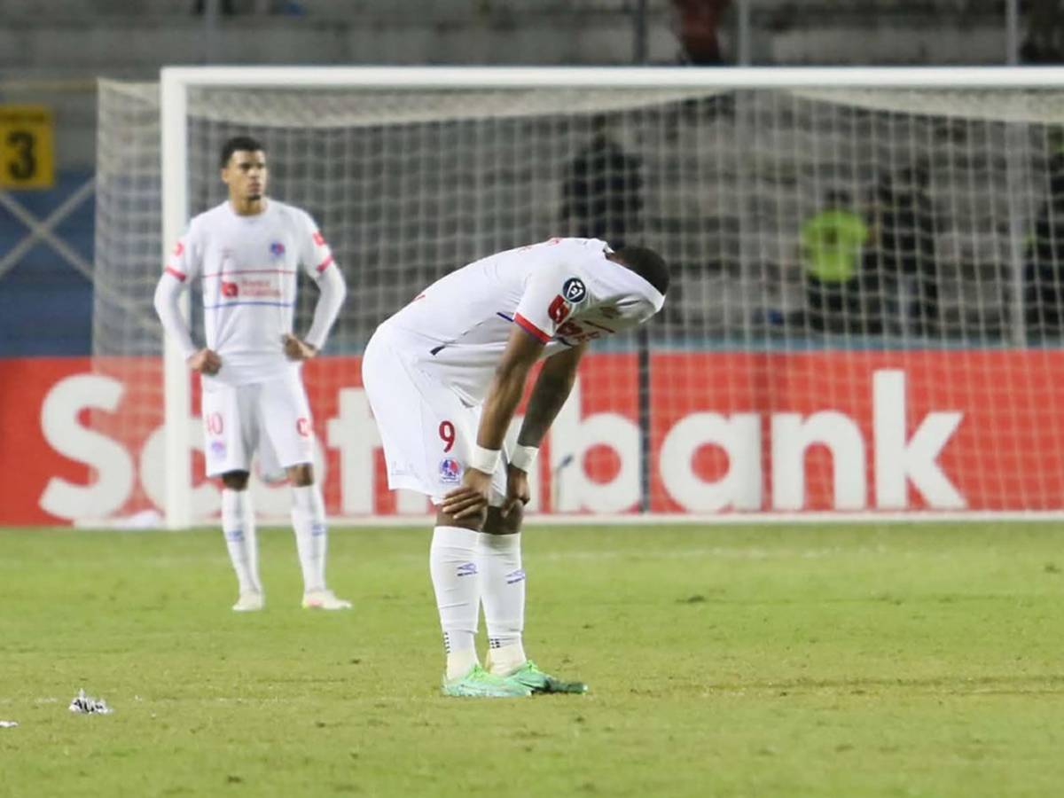 Olimpia se derrumba ante América, dedicatoria de Jorge Álvarez y novia de futbolista