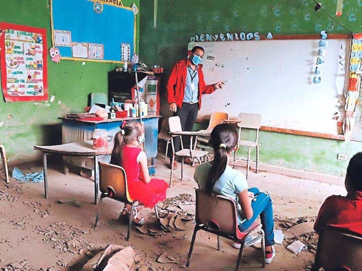 BCIE dará $ 4,4 millones para reparar escuelas en Honduras