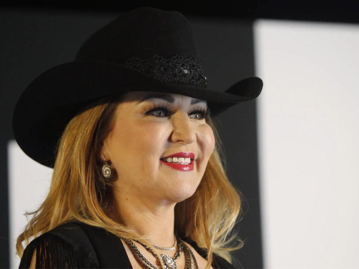 Arturo Carmona a Alicia Villareal: “Aquí estoy, lo que necesites”