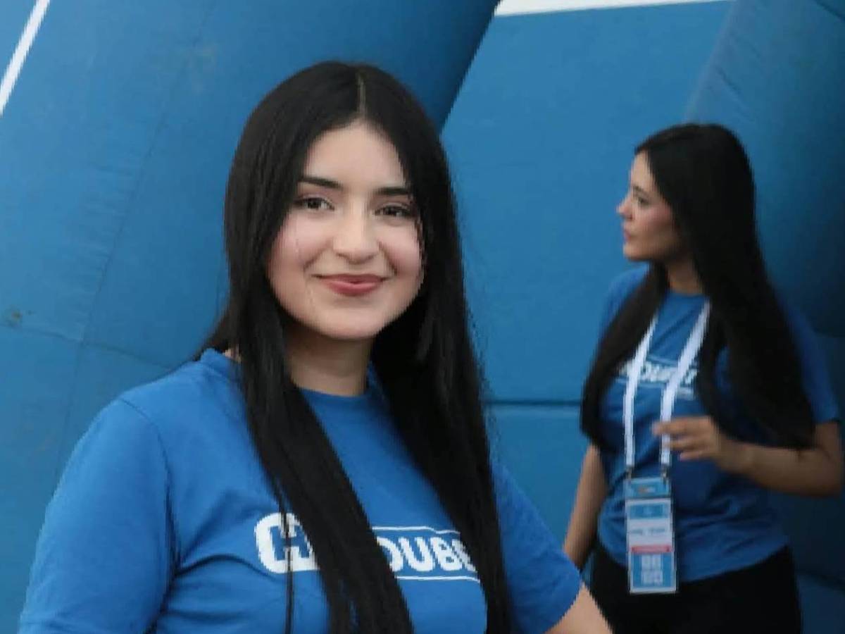 Honduras - Surinam: Mundialista aparece, lo que pasó tras beso y descubren a la chica de verde
