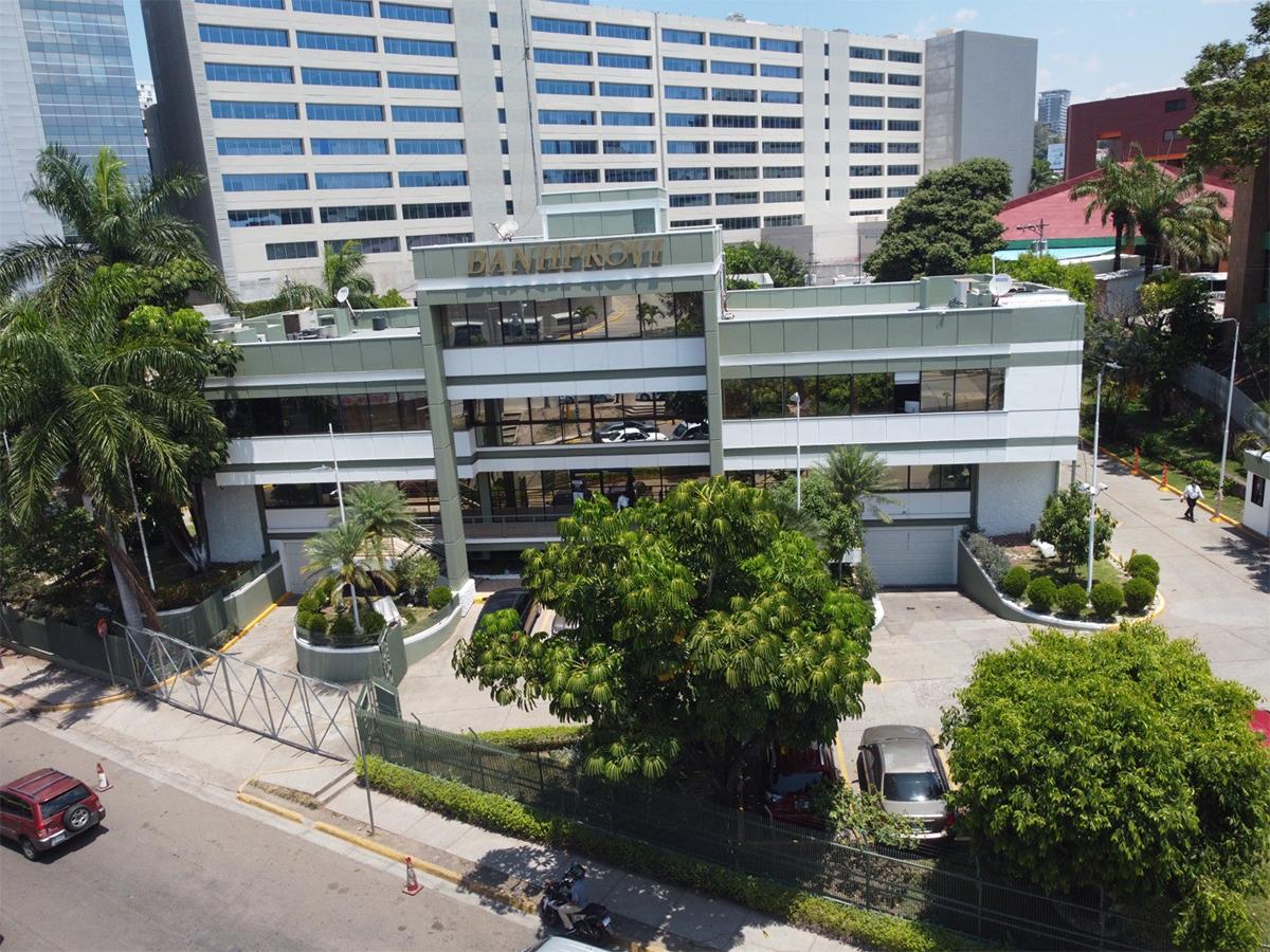 Banhprovi trabaja en construir el futuro de las familias hondureñas