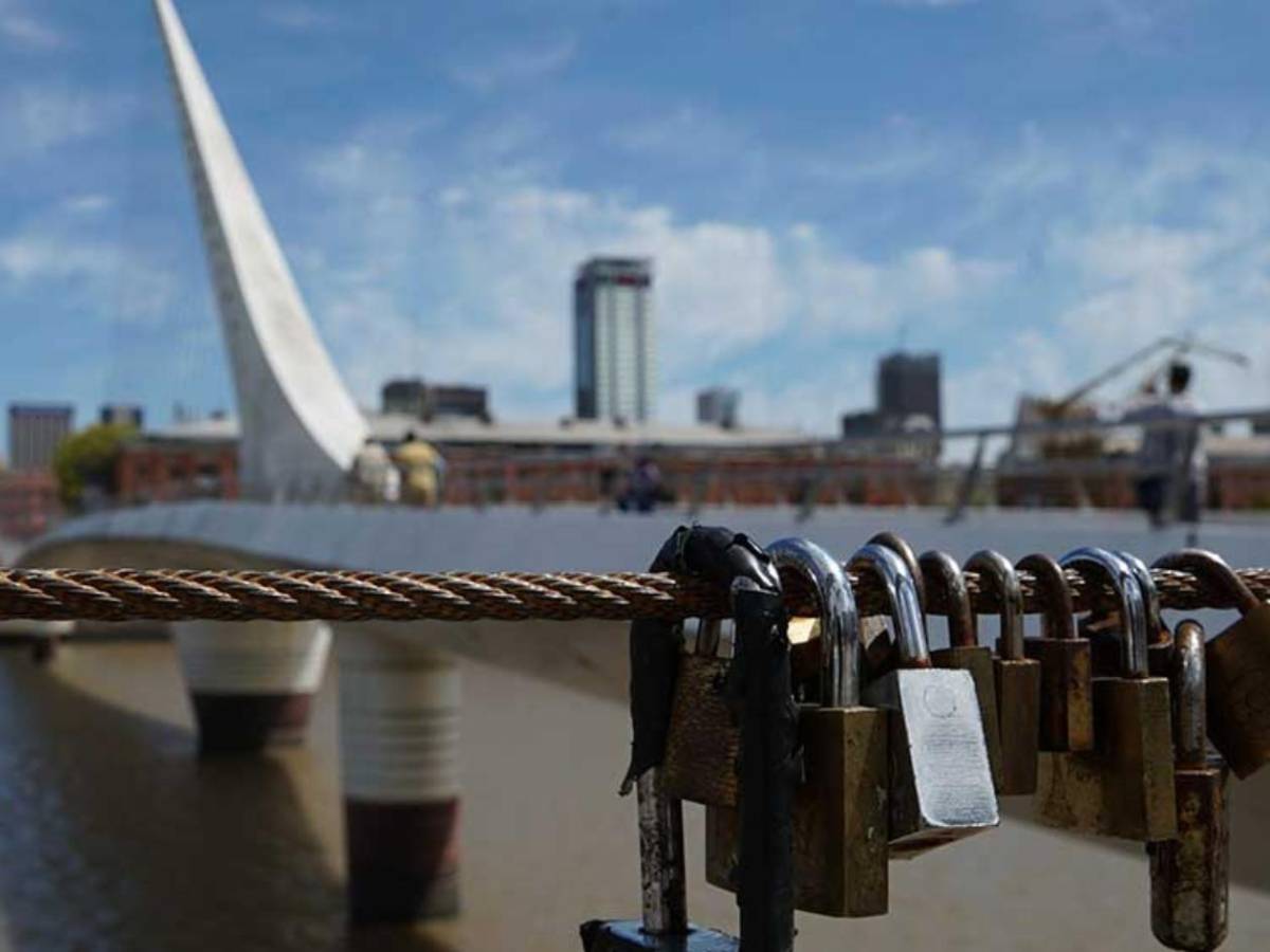 Rodrigo Auzmendi sorprende a Laura Meza: Así es el curioso lugar donde la llevó a vivir