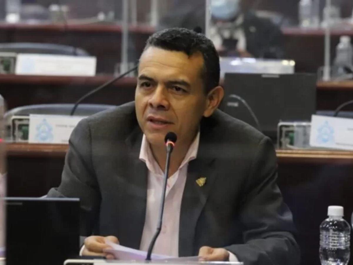Fallece el diputado del Partido Libre Luis Amador en EEUU