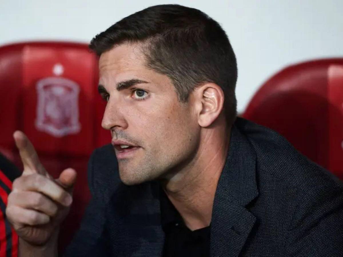 Entrenador fue despedido por utilizar IA en sus alineaciones: estuvo en el Barcelona