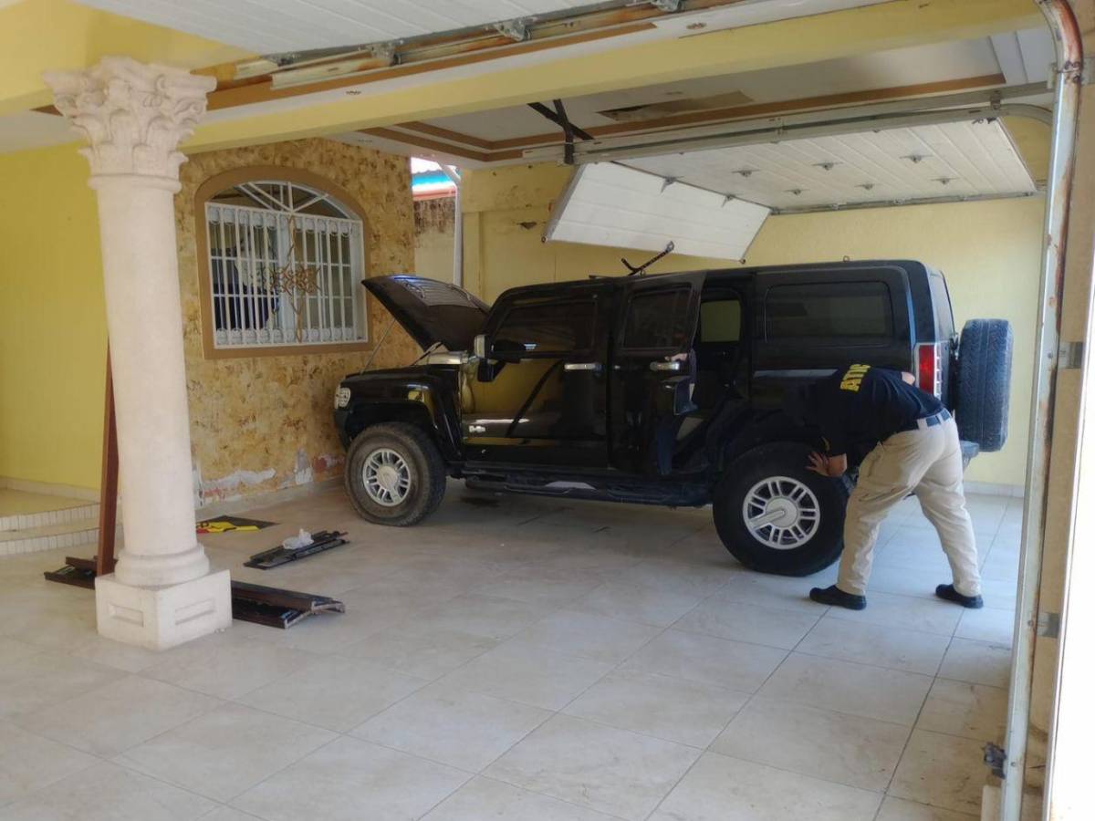 Hummer, mansiones y otros lujos aseguran a supuestos narcos