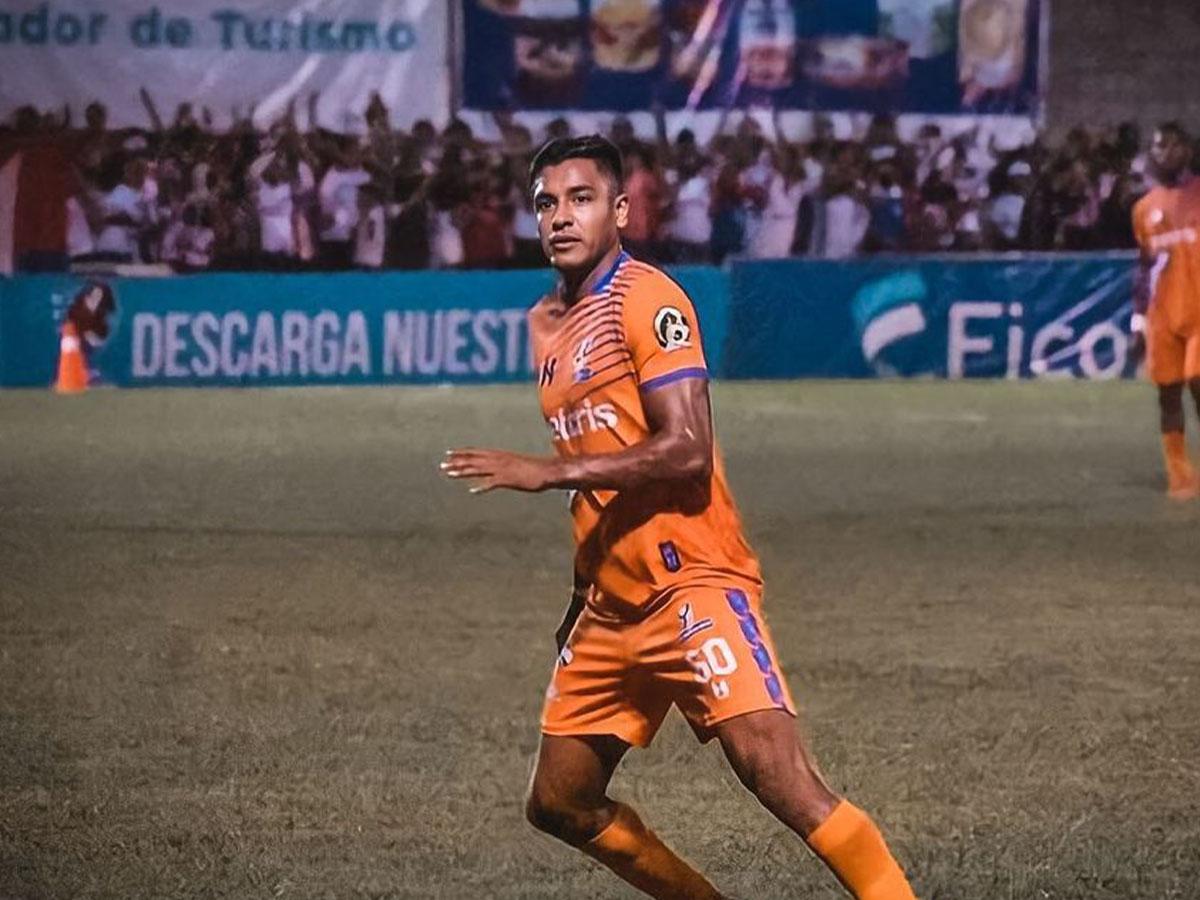 William Moncada cuenta con 32 años de edad.