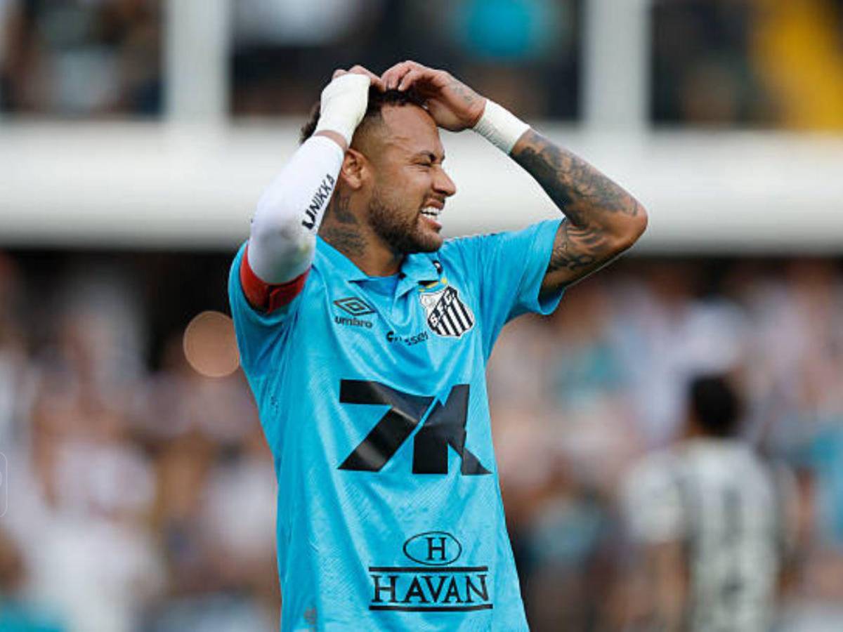 Neymar rompe el silencio y contradice a Carlo Ancelotti