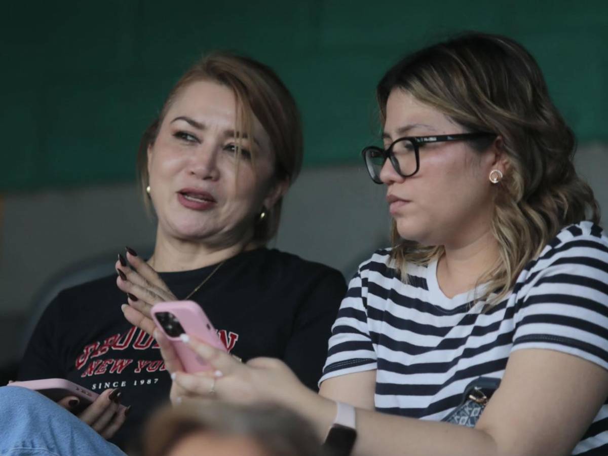 Las bellas chicas de la jornada 20: Colochas enamoran y la policía que cautivó