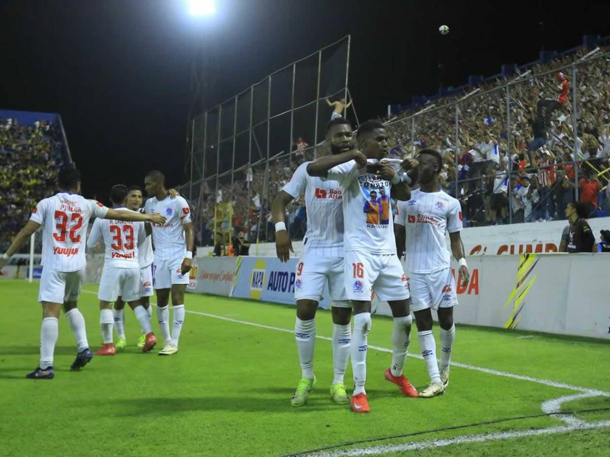 El héroe repentino, Olimpia festeja, llanto, dolor en Real España y sexys bailarinas