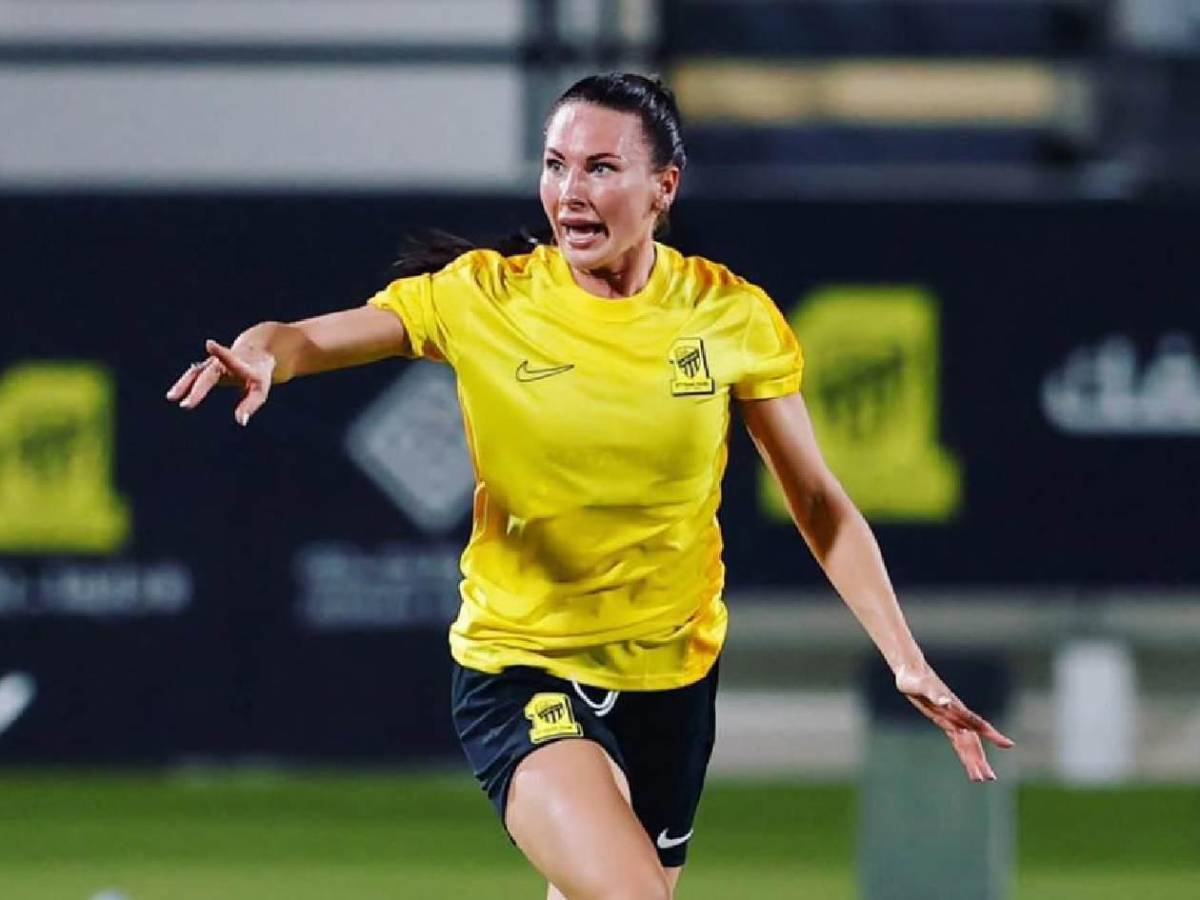 ¿Quién es? Bella futbolista inglesa enamora en México: hizo historia en Liga MX
