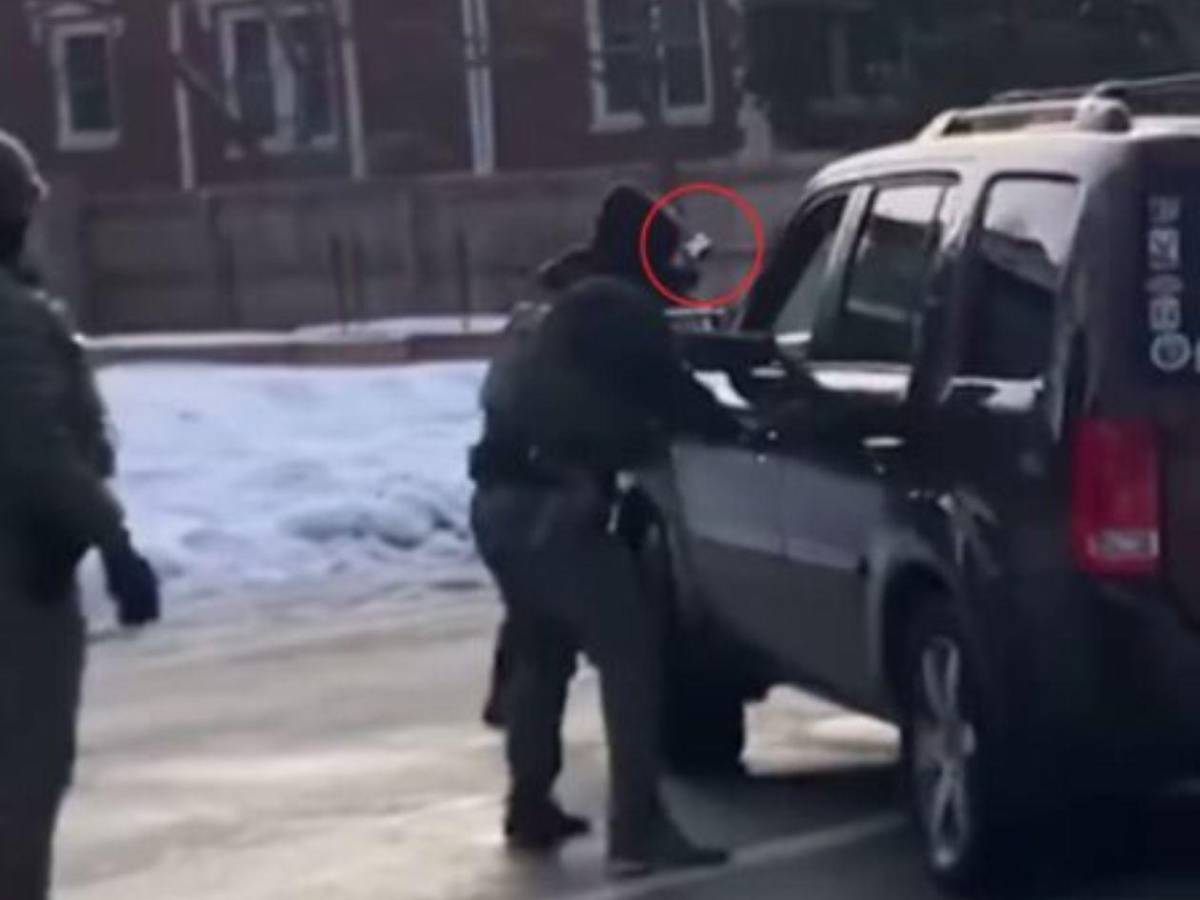 Lloran muerte de madre atacada a disparos por un agente de ICE