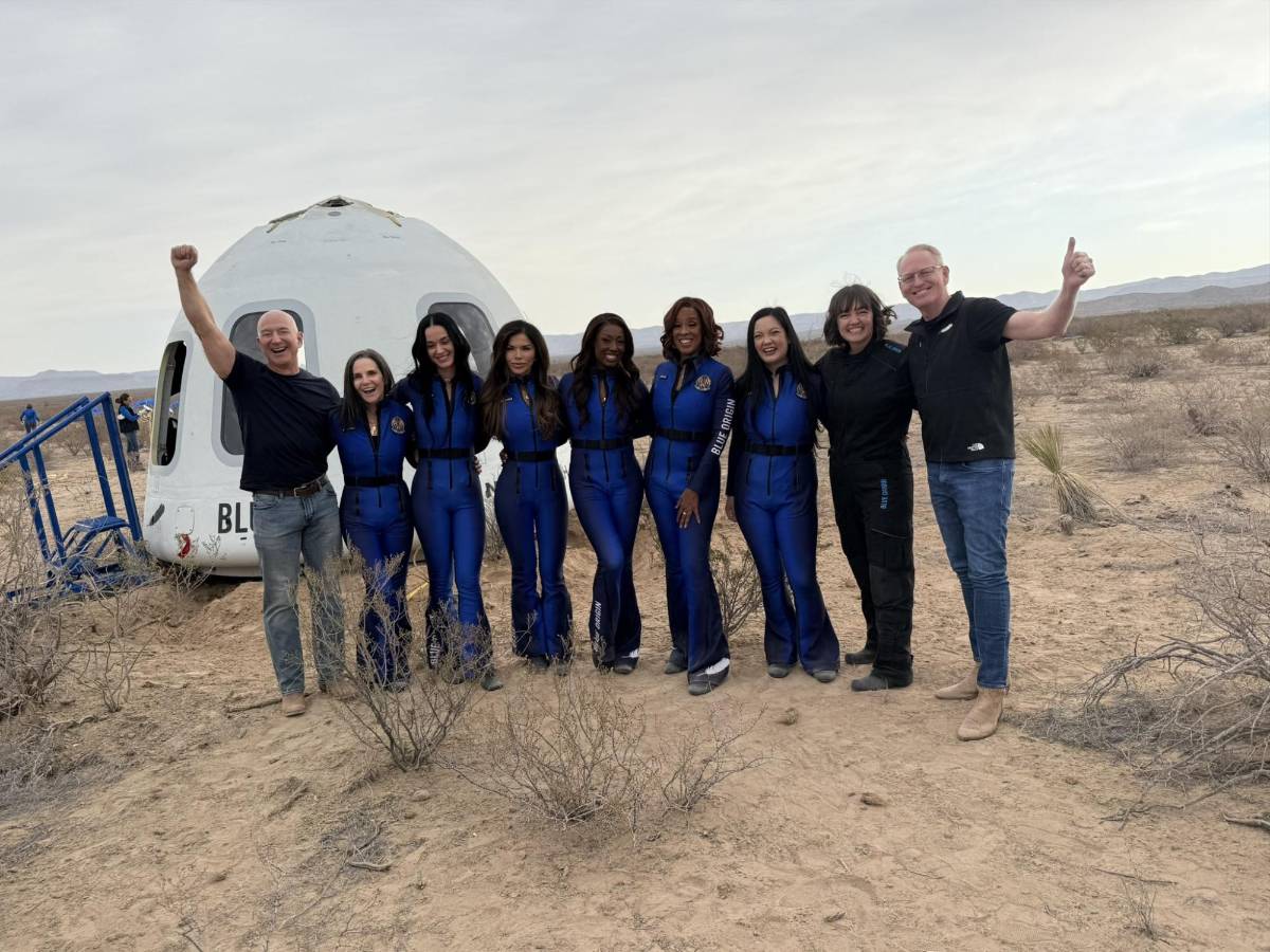 Katy Perry y Lauren Sánchez viajan al espacio en la primera misión femenina de Blue Origin