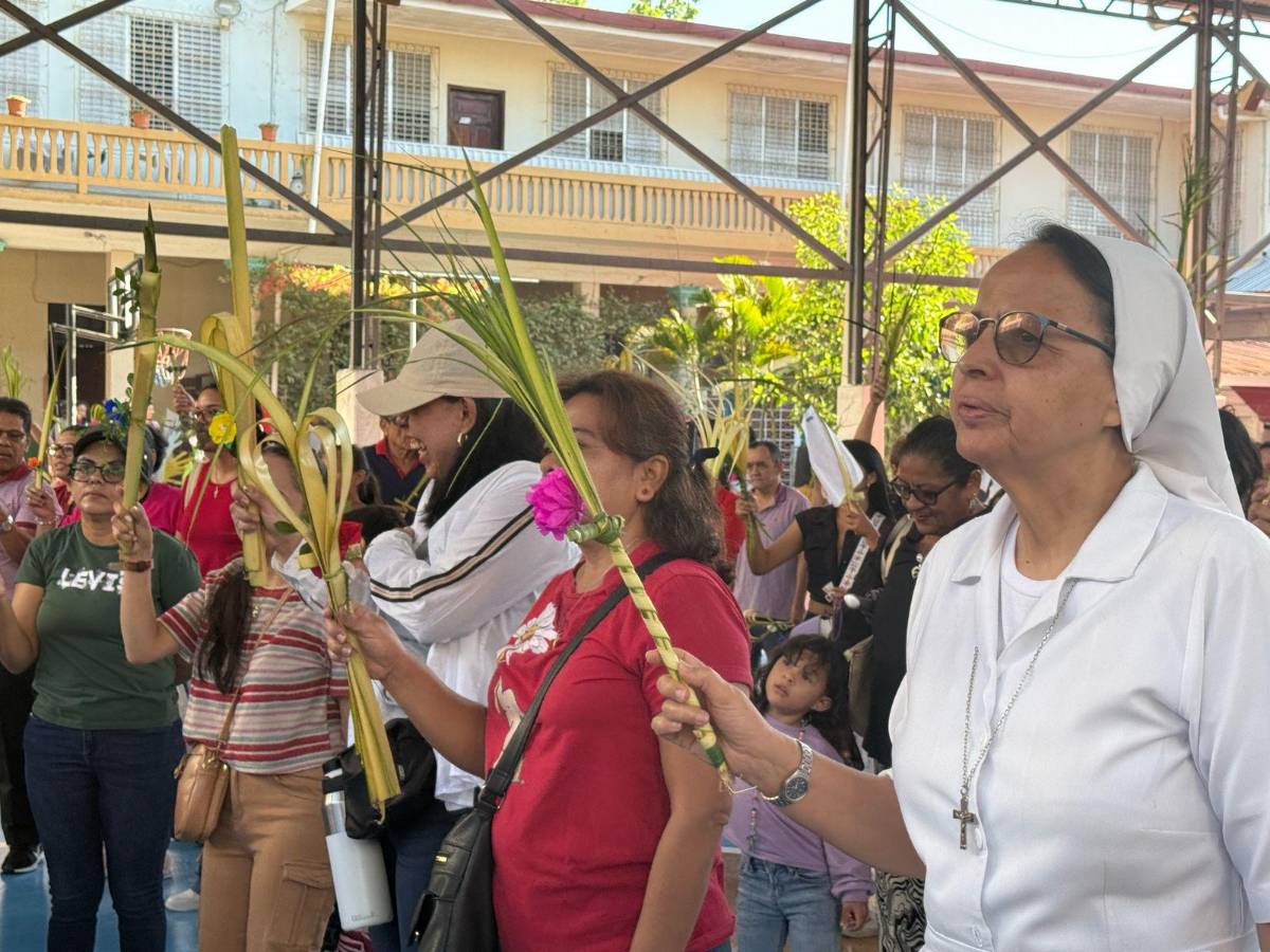 Así se vivió la tradicional procesión del Domingo de Ramos en SPS