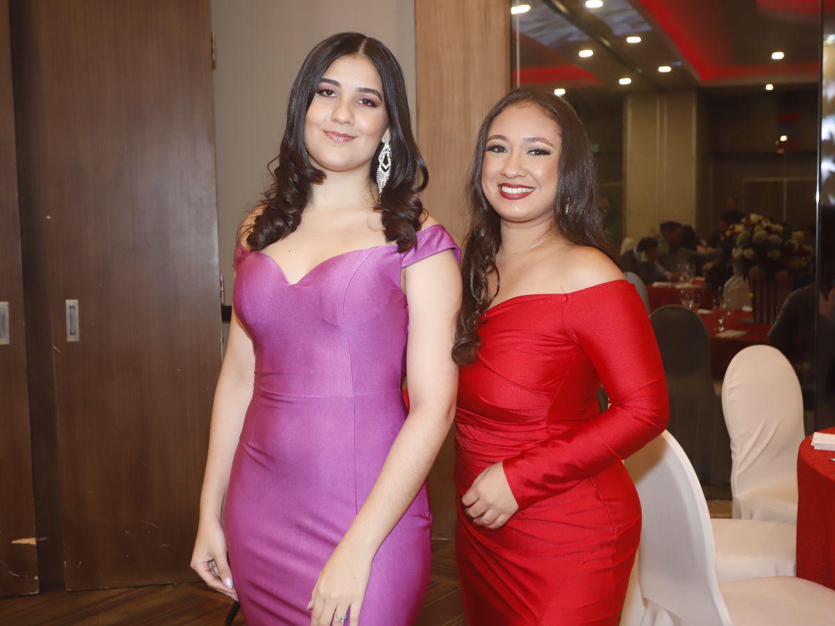 Cofisa celebra su tradicional cena navideña con una elegante temática Circus