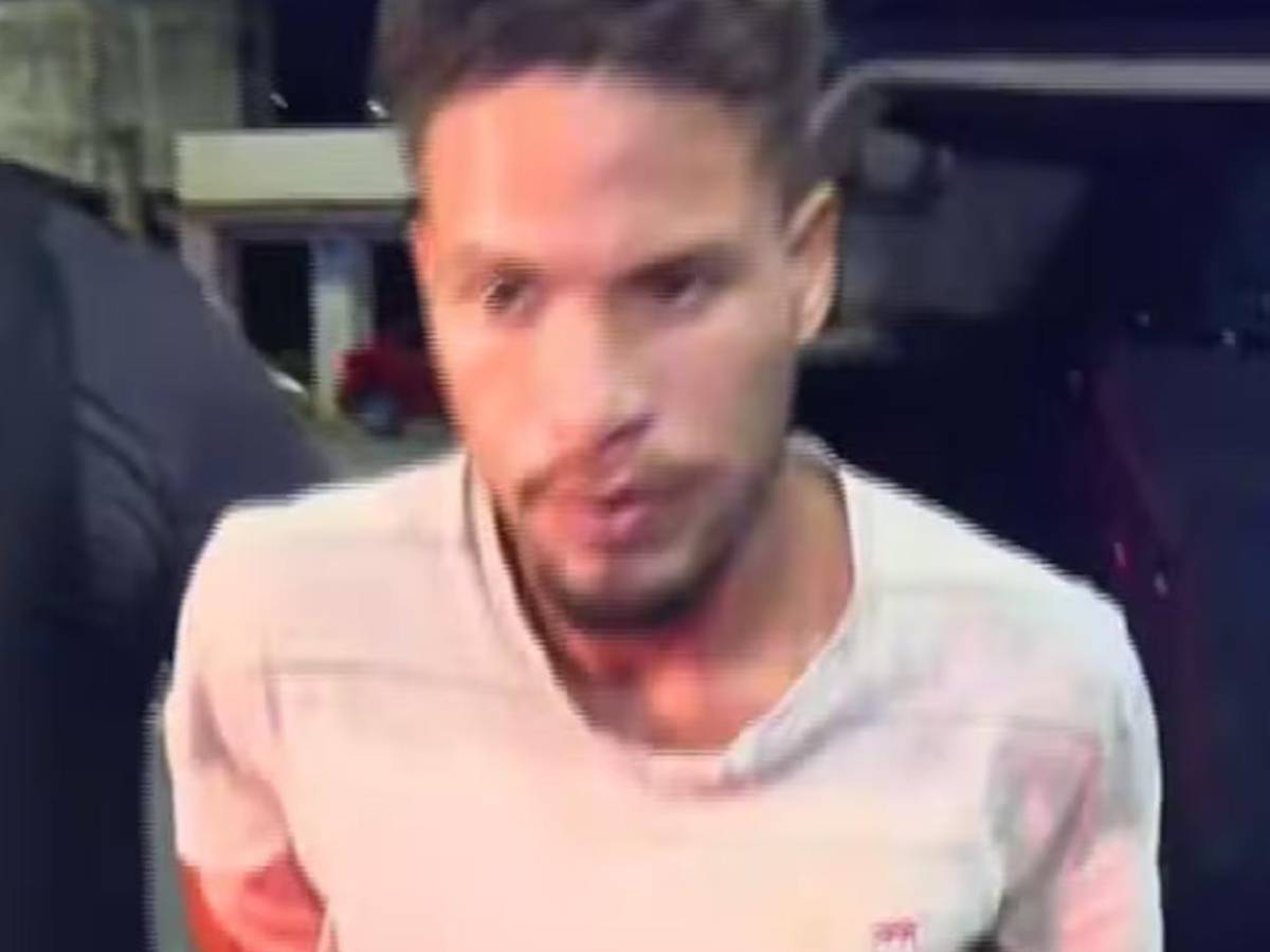 Gerente de banco es asesinada por un vecino