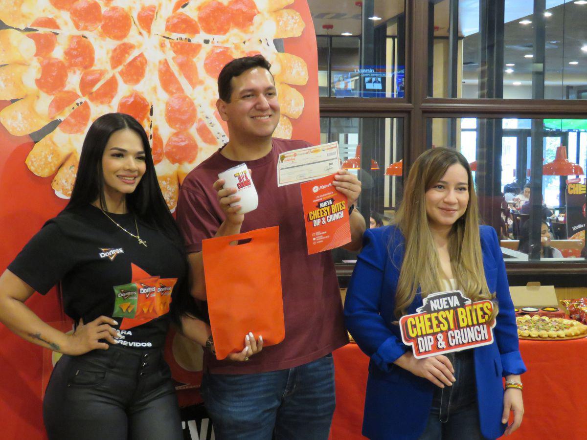 Pizza Hut presentó su nueva pizza Cheesy Bites Dip and Crunch