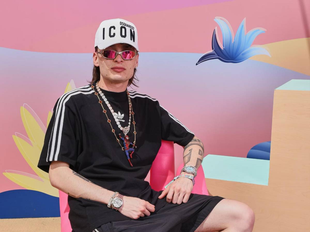 Peso Pluma se sometió a una cirugía tras sufrir fractura