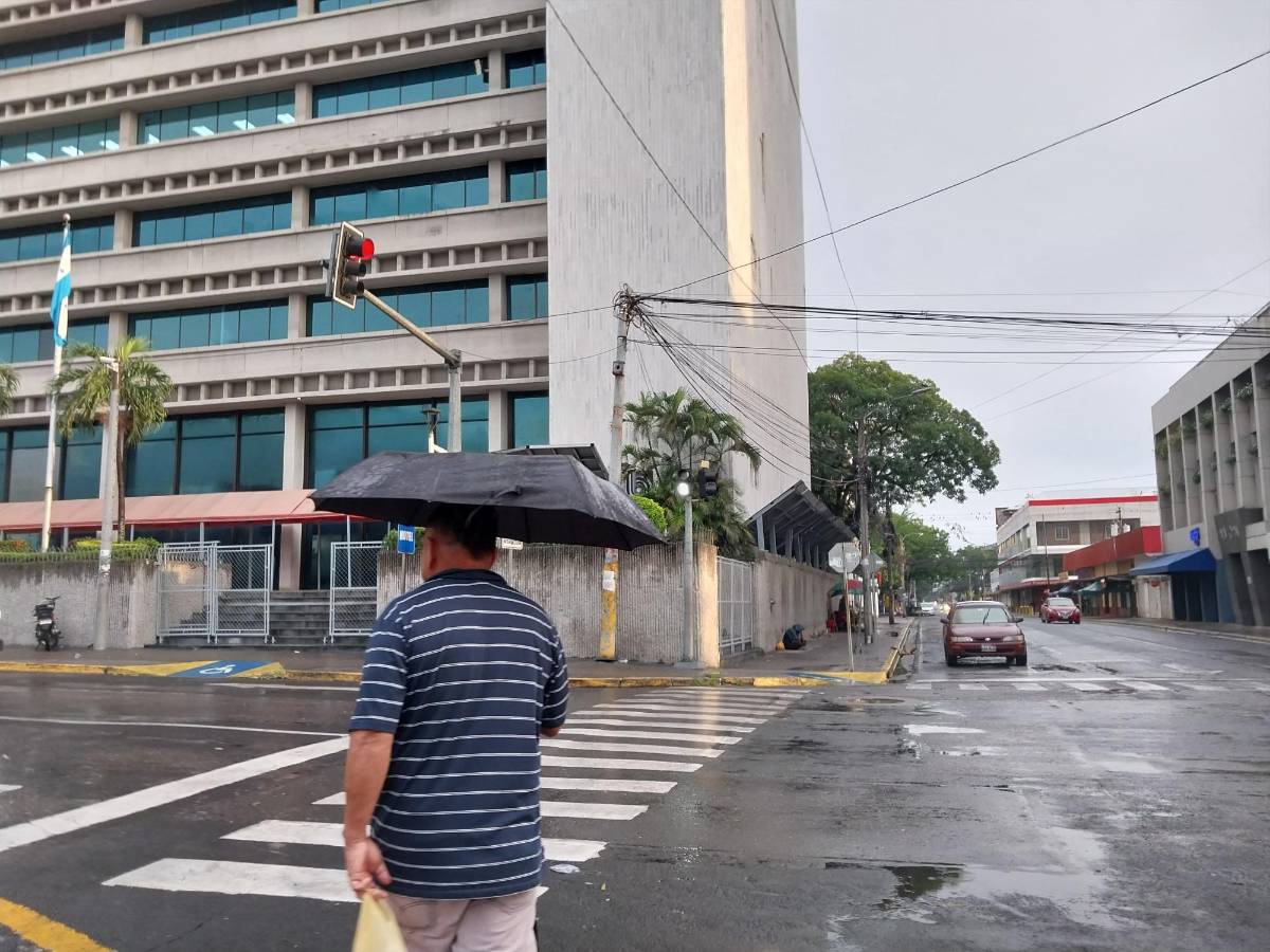 Lluvias siguen este miércoles en Honduras por cuña de alta presión