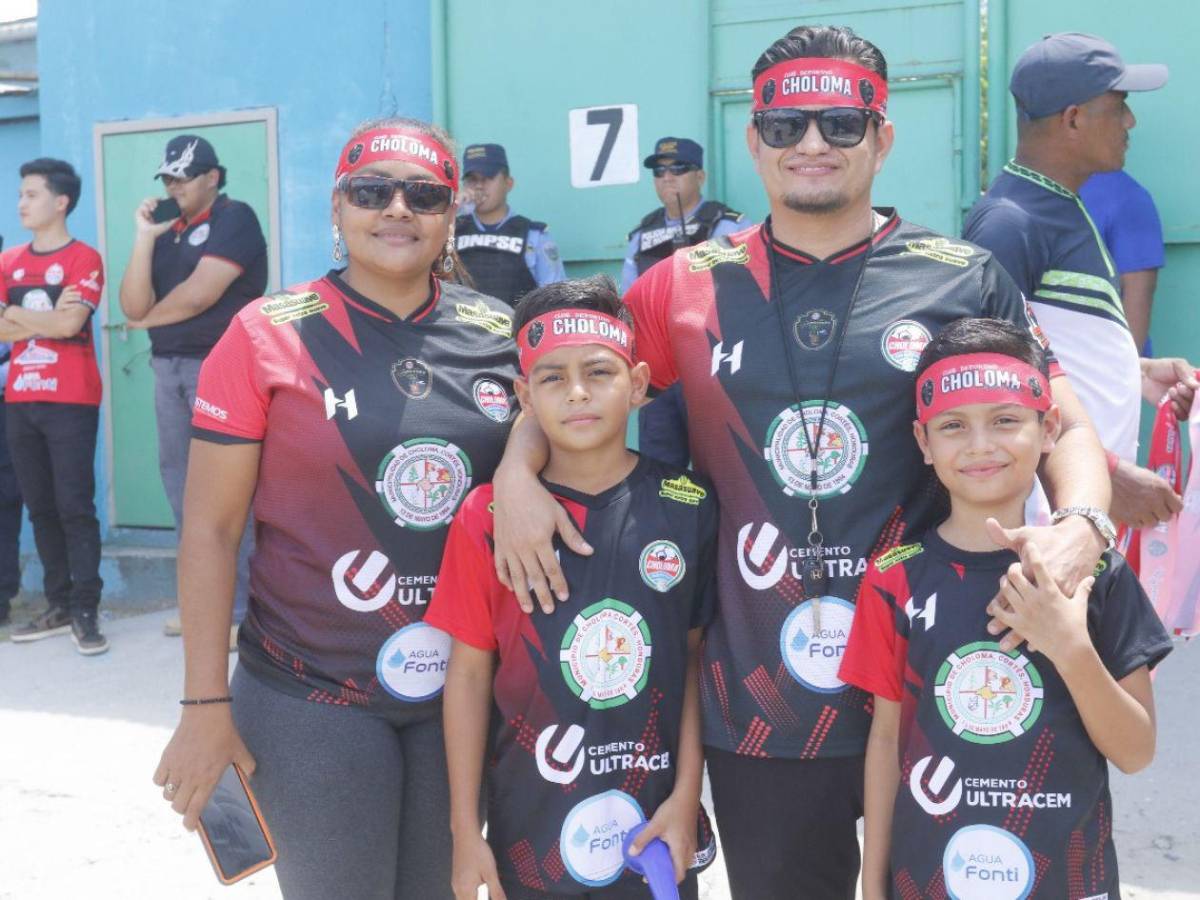 Chicas roban suspiros en la final y ambientazo para el Choloma-Independiente