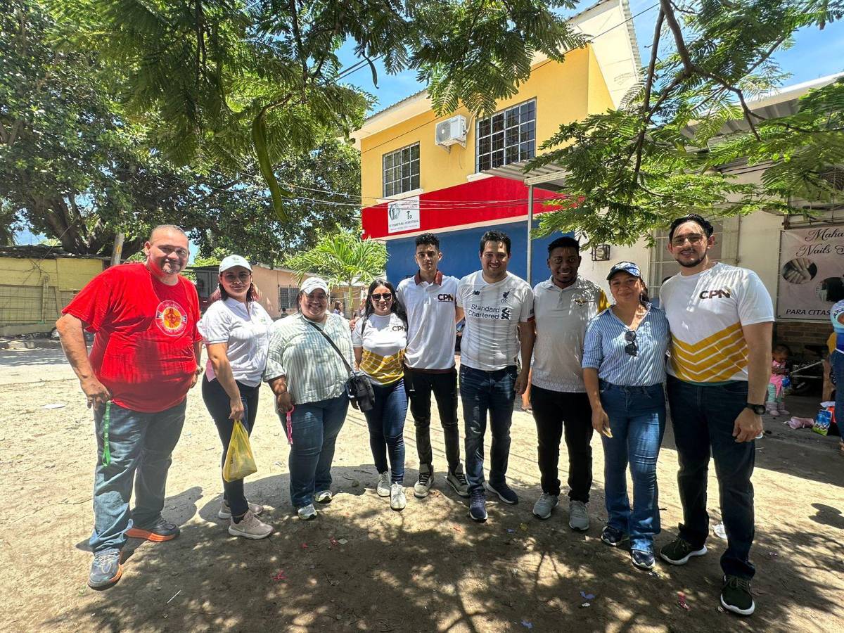 Parte de los colaboradores que estuvieron en el evento.