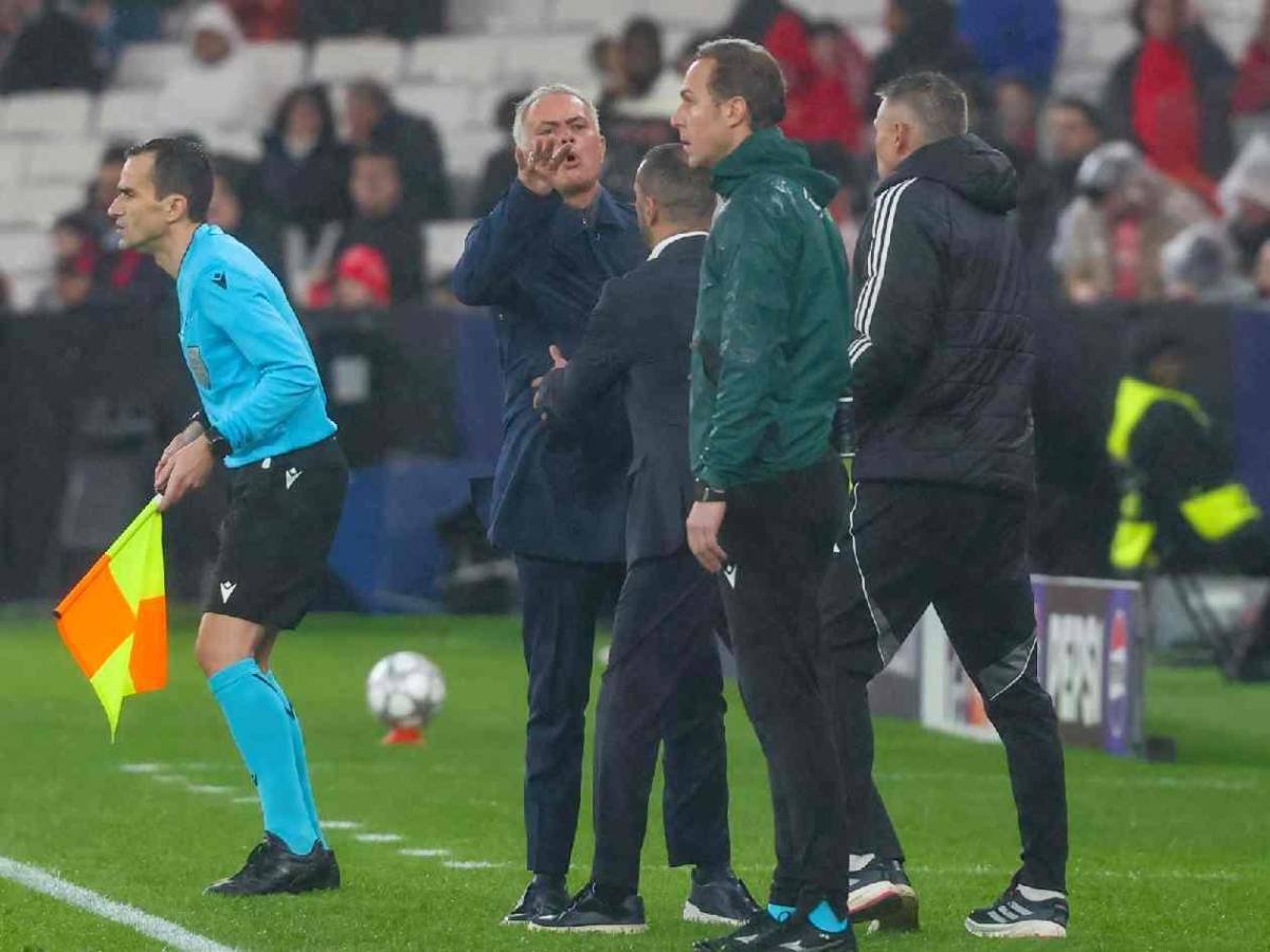 Mourinho se volvió loco vs Real Madrid, inesperado héroe y Barcelona celebra