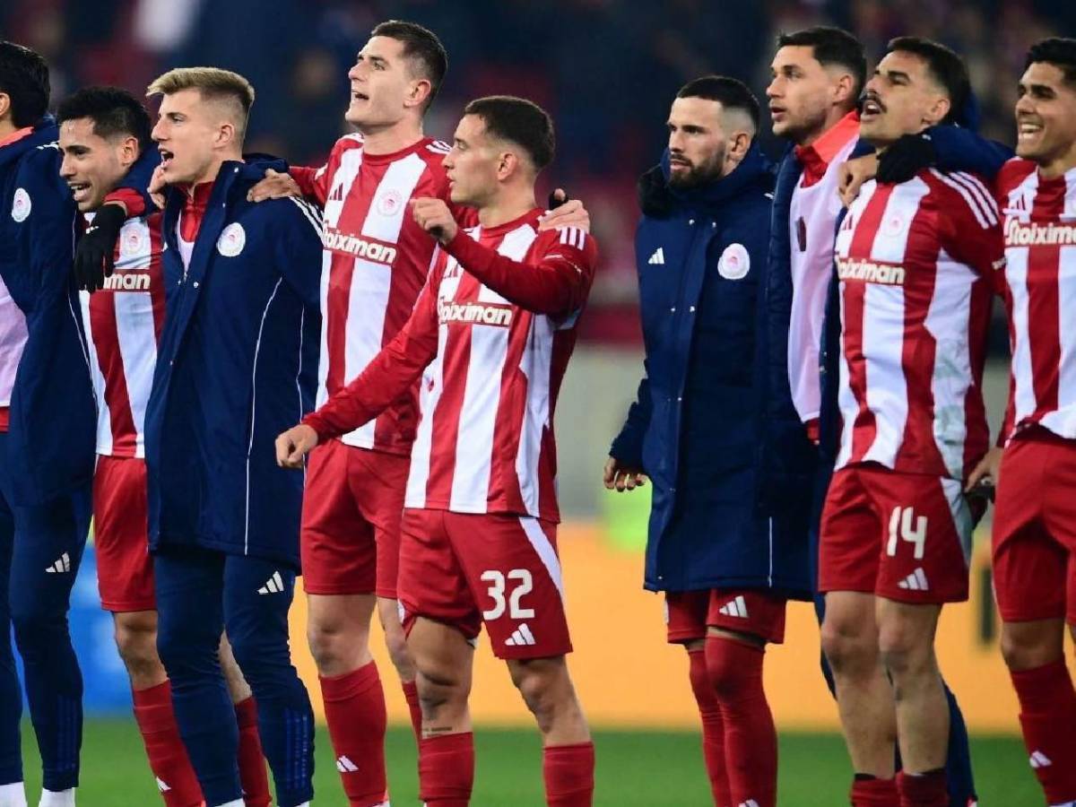 Show de Luis Palma en Grecia, ‘lujo’ del hondureño y mensaje del Olympiacos