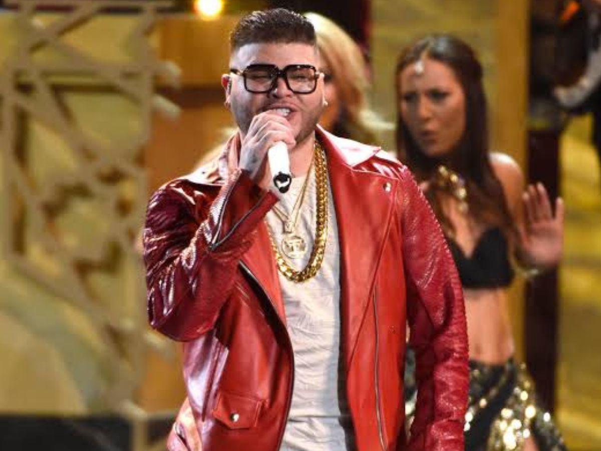 Farruko deja el cristianismo: Me veían como dinero