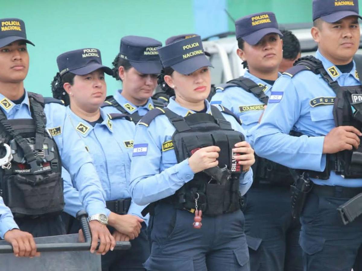 Las bellas chicas de la jornada 20: Colochas enamoran y la policía que cautivó