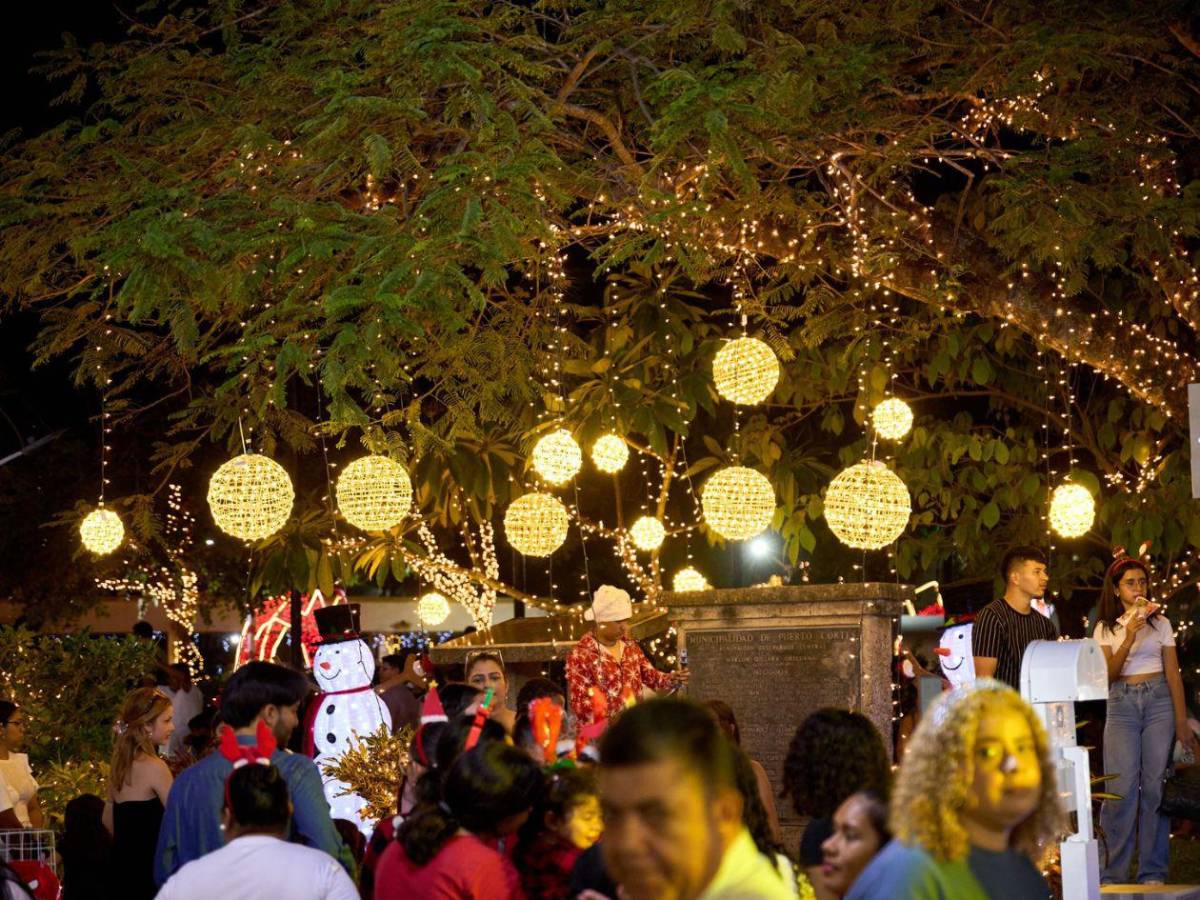 Así se celebra la Navidad Dorada 2025 en Puerto Cortés