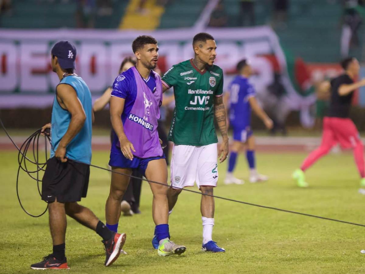 Sufrimiento de Marathón, jugador rompió en llanto, héroe inesperado y Victoria festeja