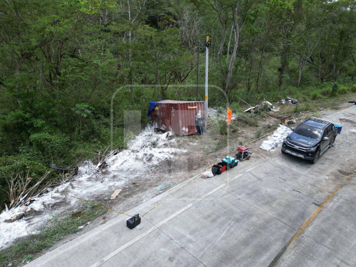 Así quedó la escena del accidente en Quimistán: resguardada por presencia de cianuro