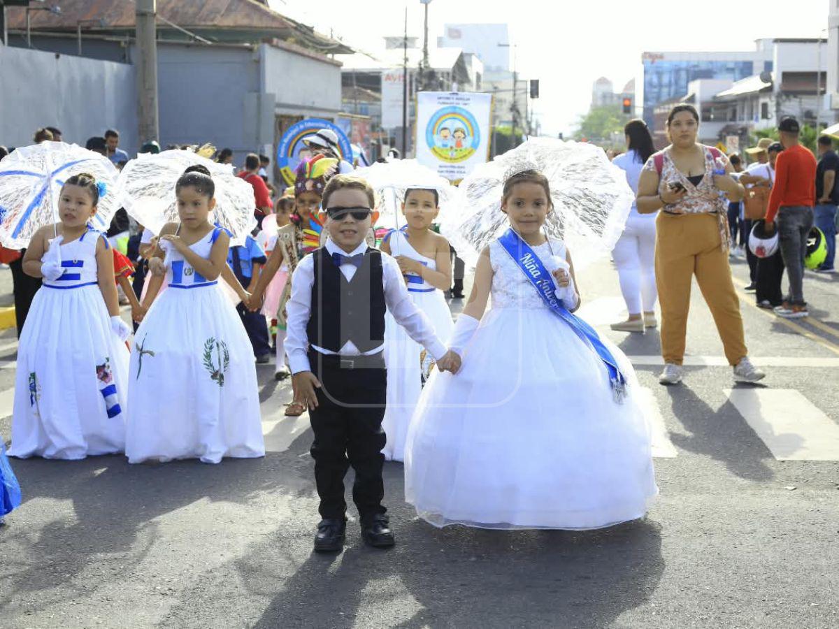 Así se viven los desfiles patrios este domingo 13 de septiembre en San Pedro Sula